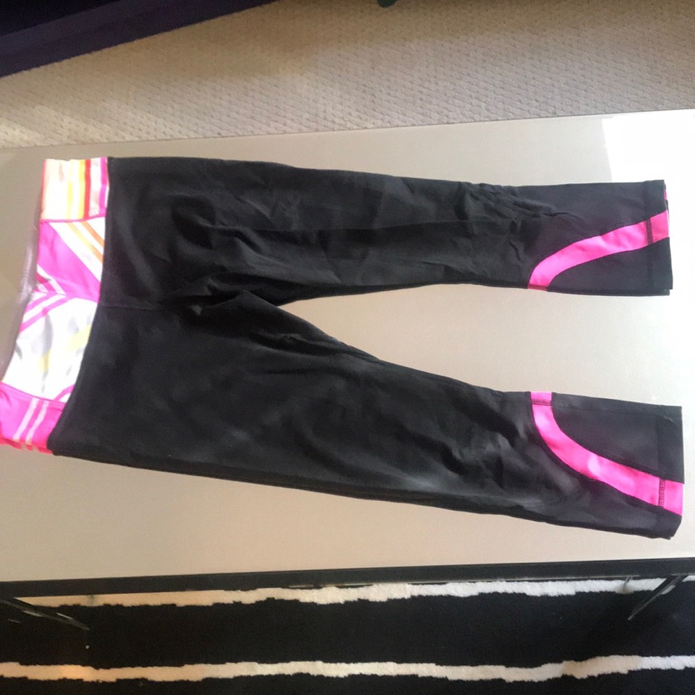 Lululemon Run Inspire Crop Size 6